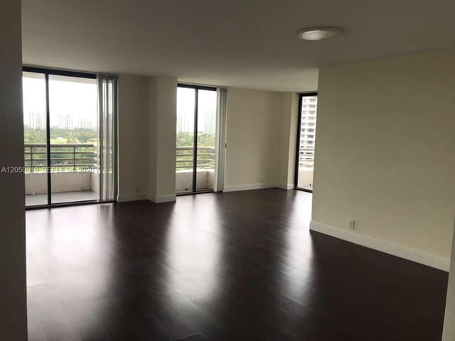 3300 NE 191st Street 1412, Aventura, FL 33180