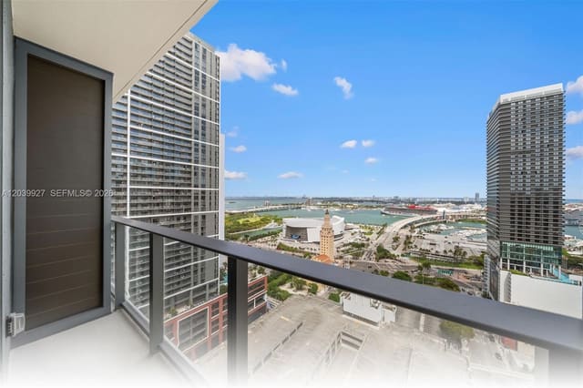 121 NE 5th Street 3200, 501 First Residences, Miami, FL