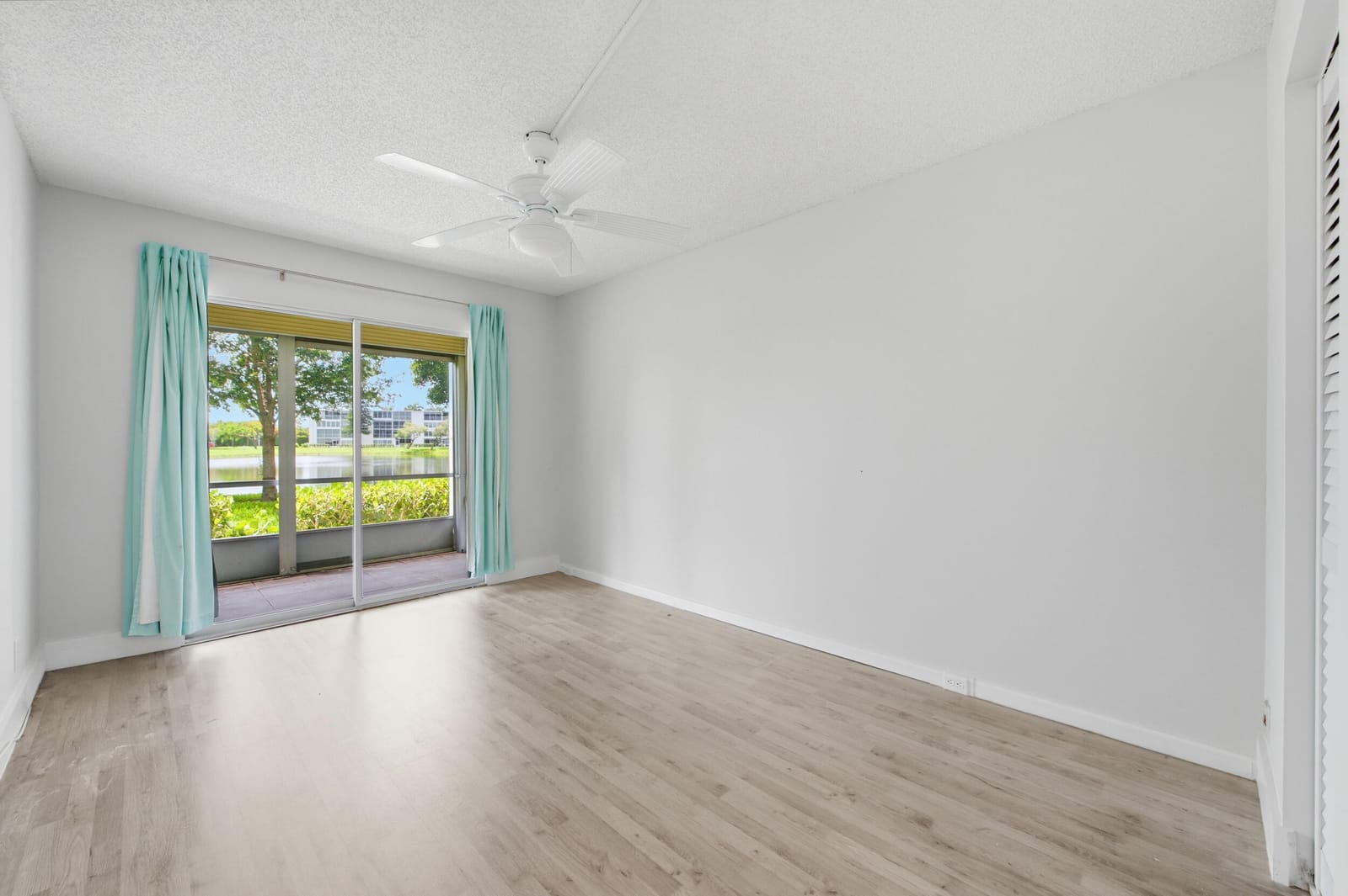 1048 Lincoln C, Boca Raton, FL 33434 photo 16