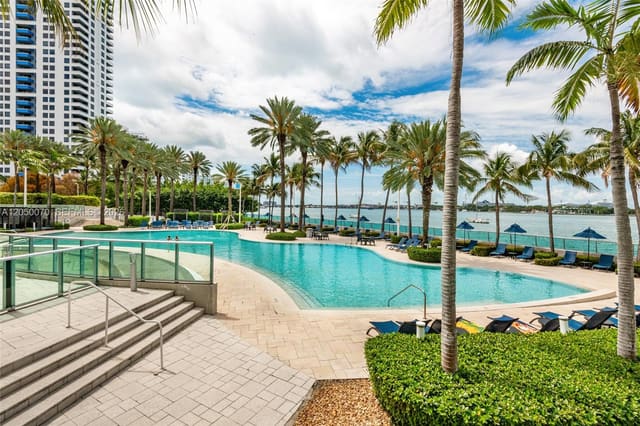 1500 Bay Road 116S, Miami Beach, FL 33139