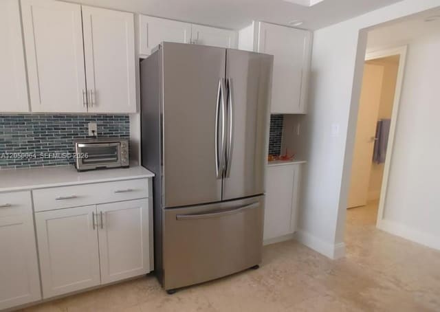1000 Parkview Drive 125, Hallandale Beach, FL 33009