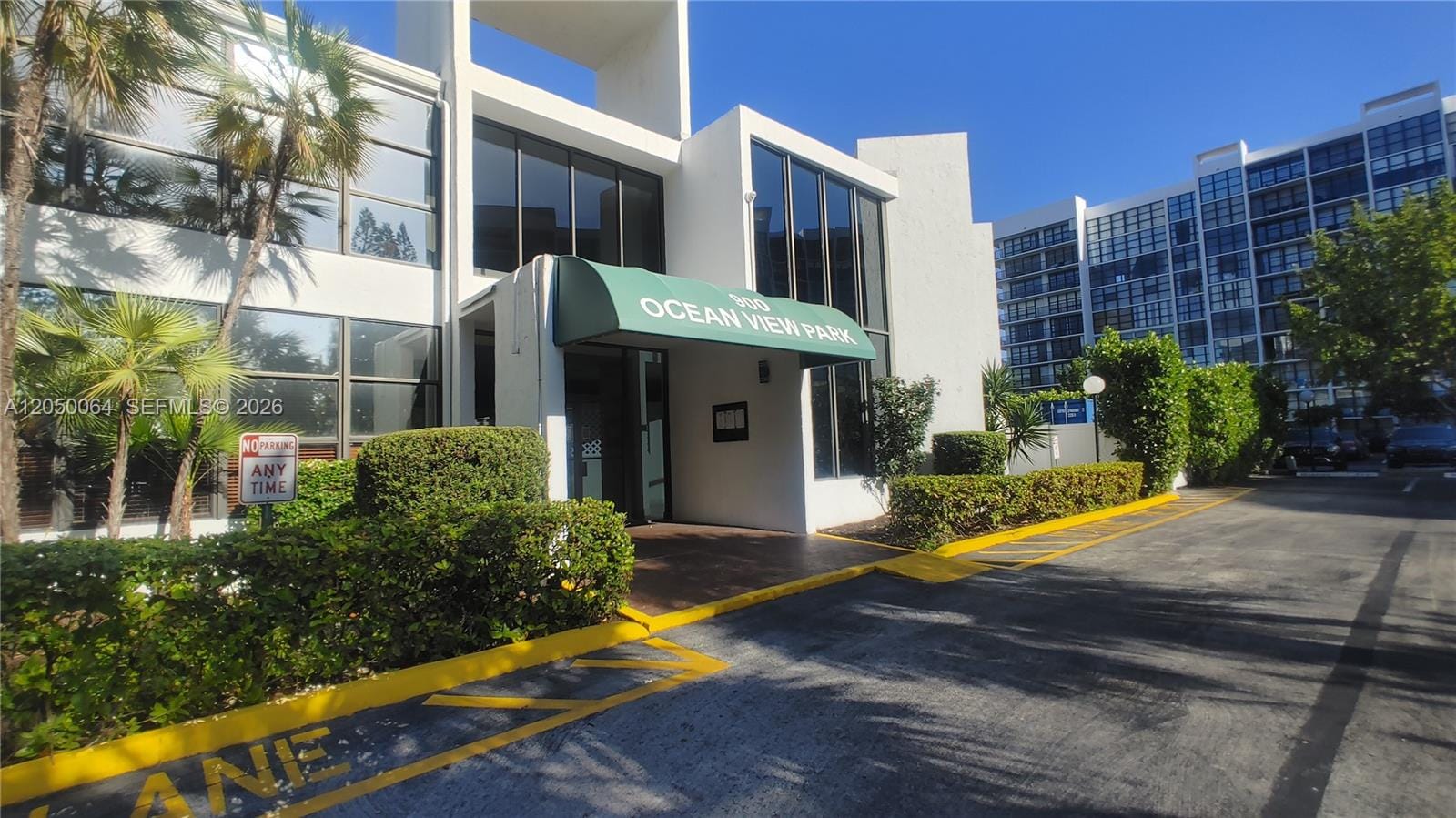 1000 Parkview Drive 125, Hallandale Beach, FL 33009 photo 24