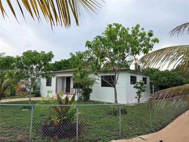 341 Aladdin Street, Opa-Locka, FL 33054