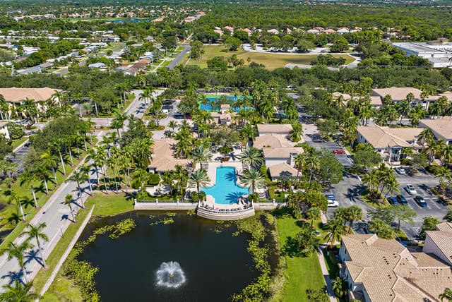 2805 Veronia Drive 107, Palm Beach Gardens, FL 33410