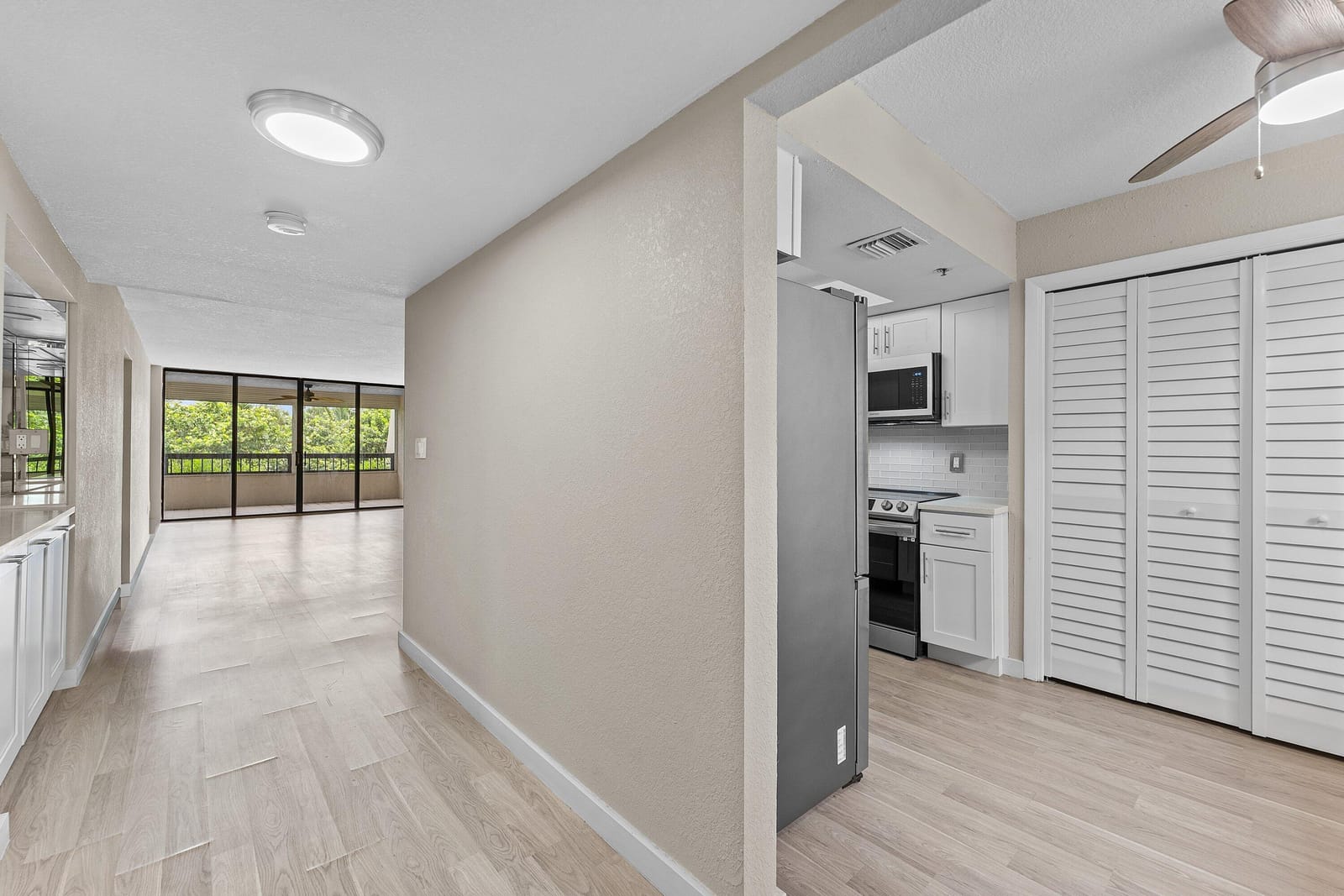 6420 Boca Del Mar Drive 207, Boca Raton, FL 33433 photo 27