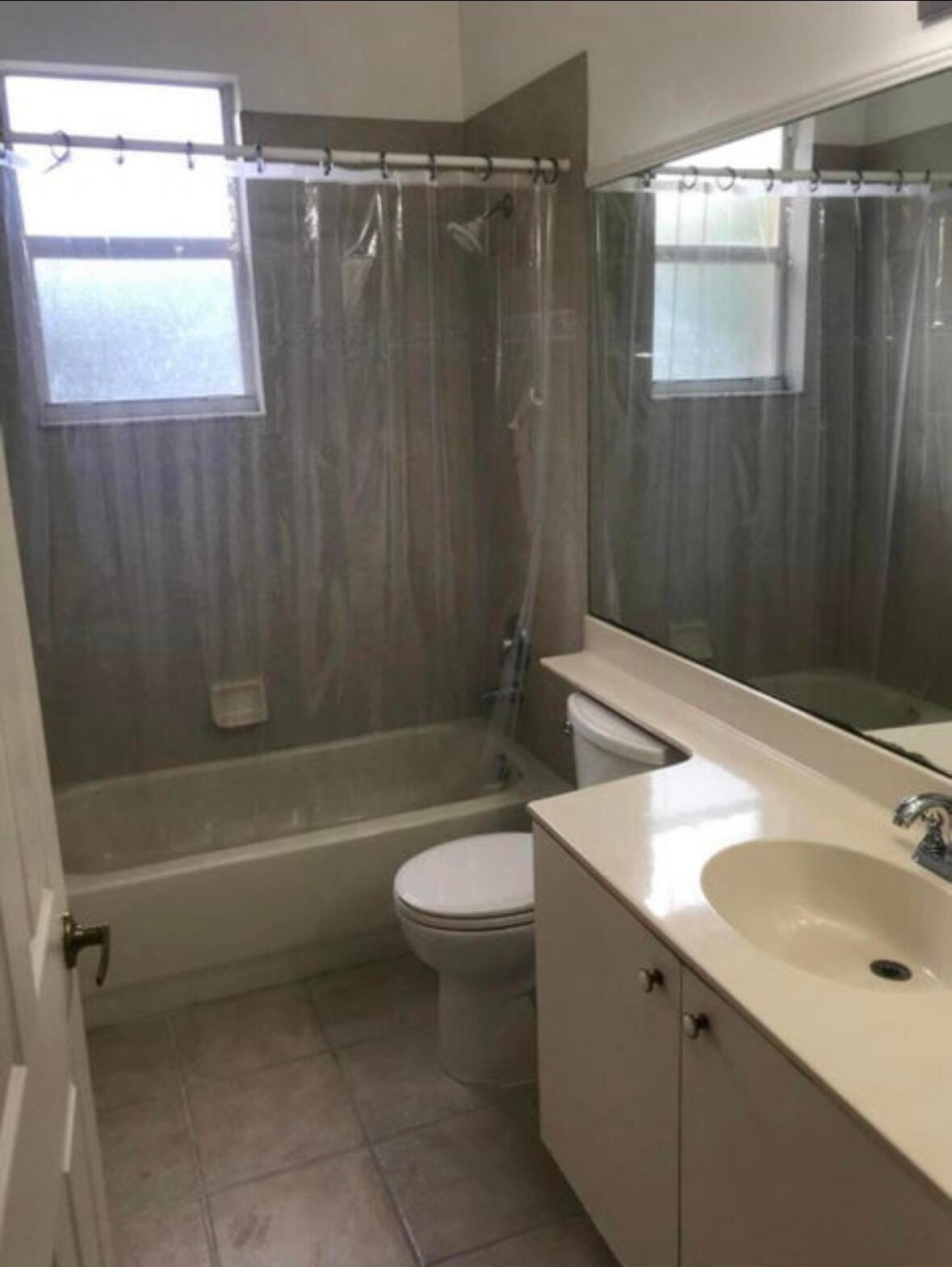 3545 Forest Hill Boulevard 2 — photo 9