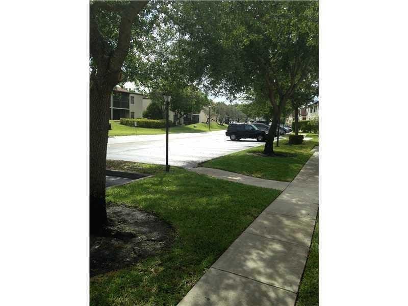 11318 Taft Street, Pembroke Pines, FL 33026 photo 29
