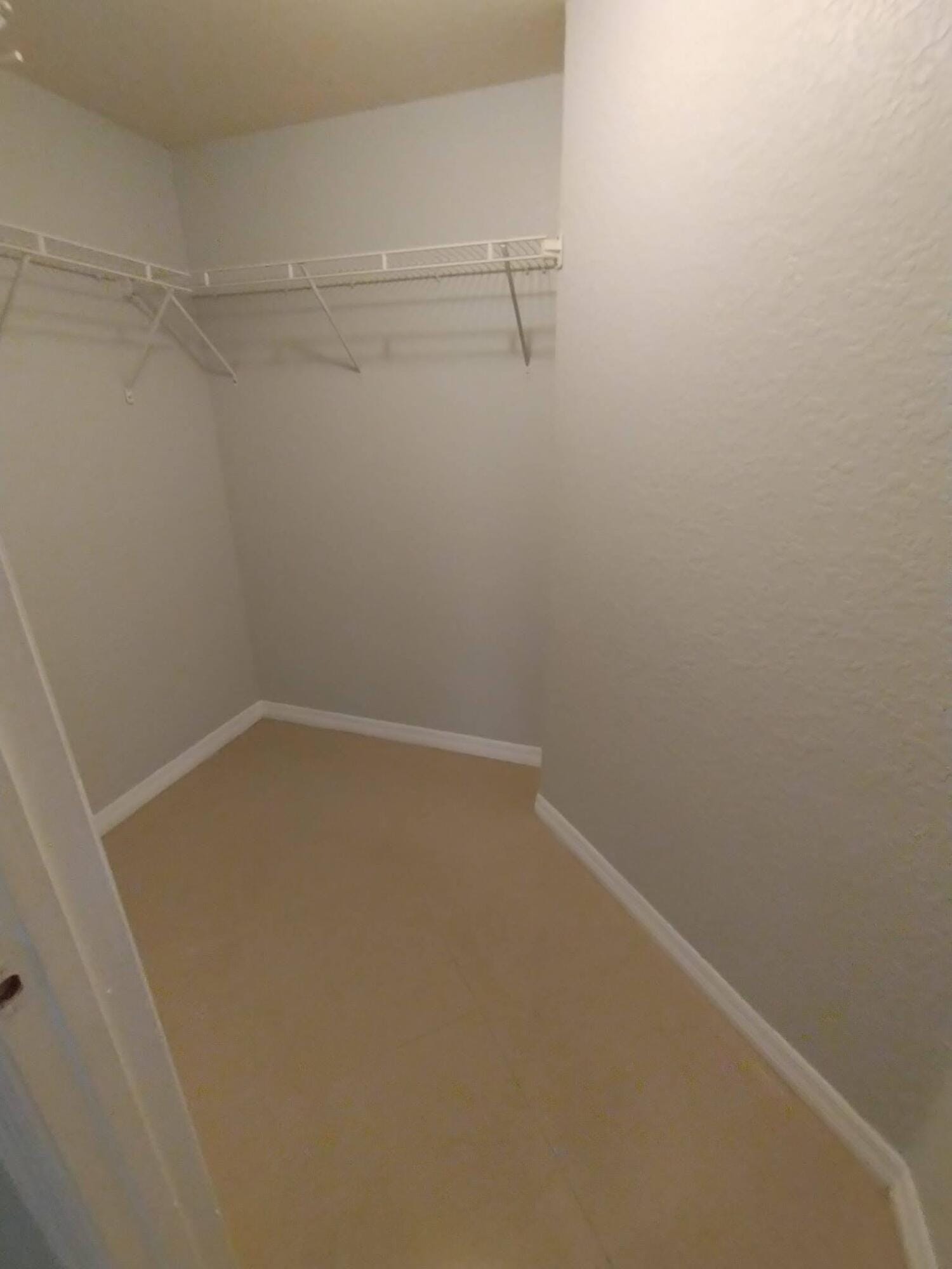 2307 Belmont Lane 2307 — photo 7