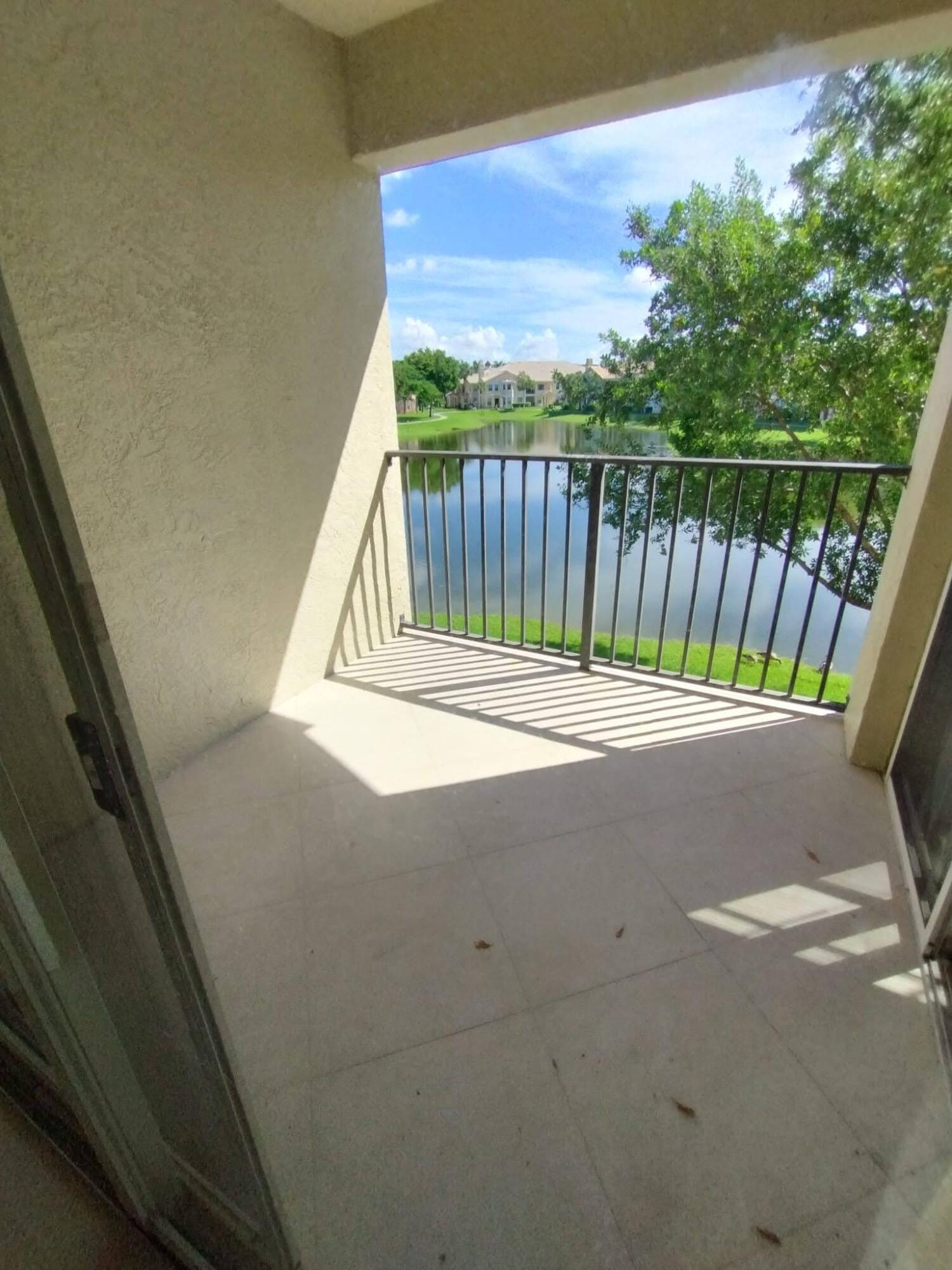 2307 Belmont Lane 2307 — photo 9