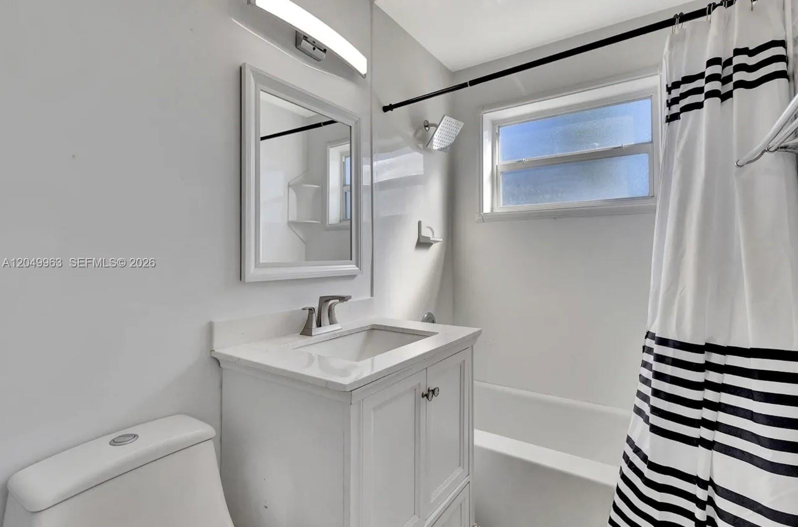 1008 Elm Road 1 — photo 7