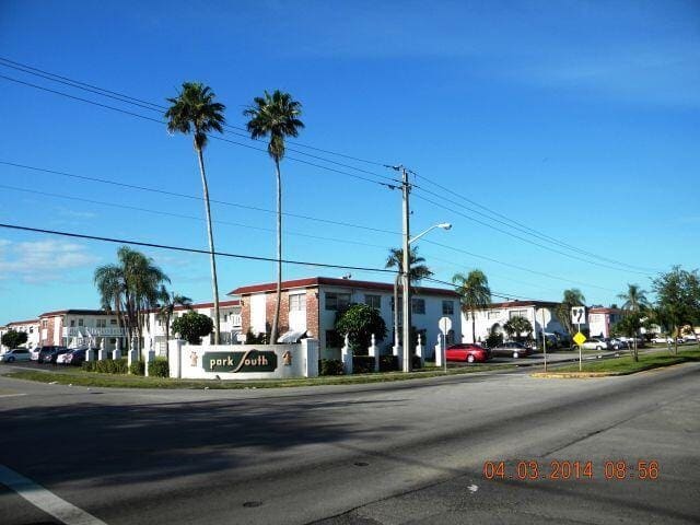 1300 NW 43rd Terrace 201, Park South Three Inc, Lauderhill, FL