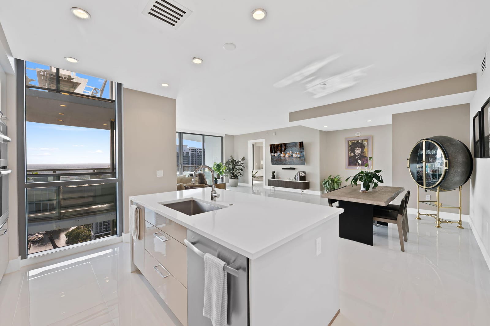 100 E Las Olas Boulevard 3804 — photo 4