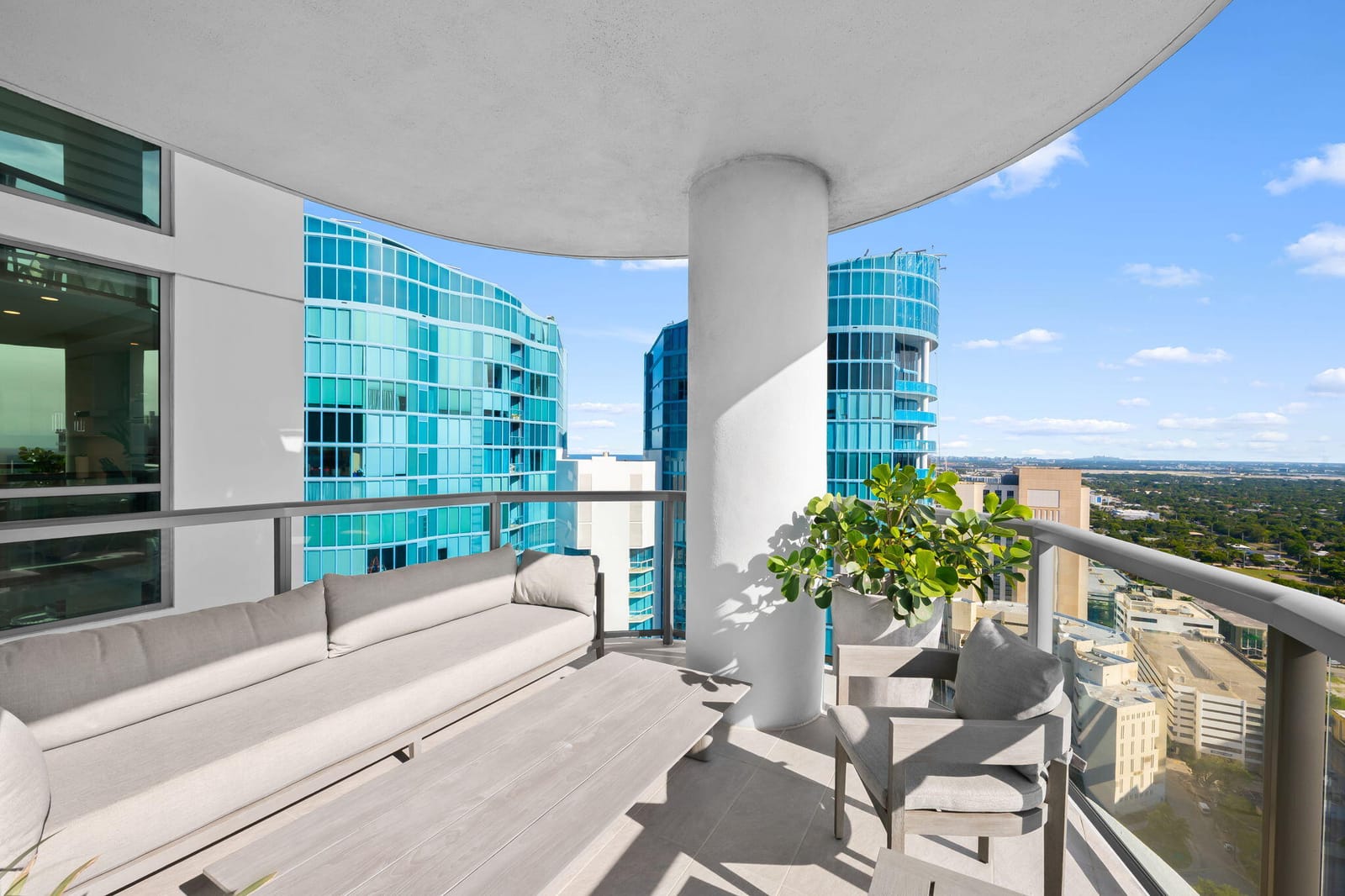 100 E Las Olas Boulevard 3804 — photo 6