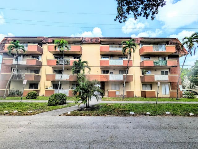 680 Miller Drive W103, Miami Springs, FL 33166