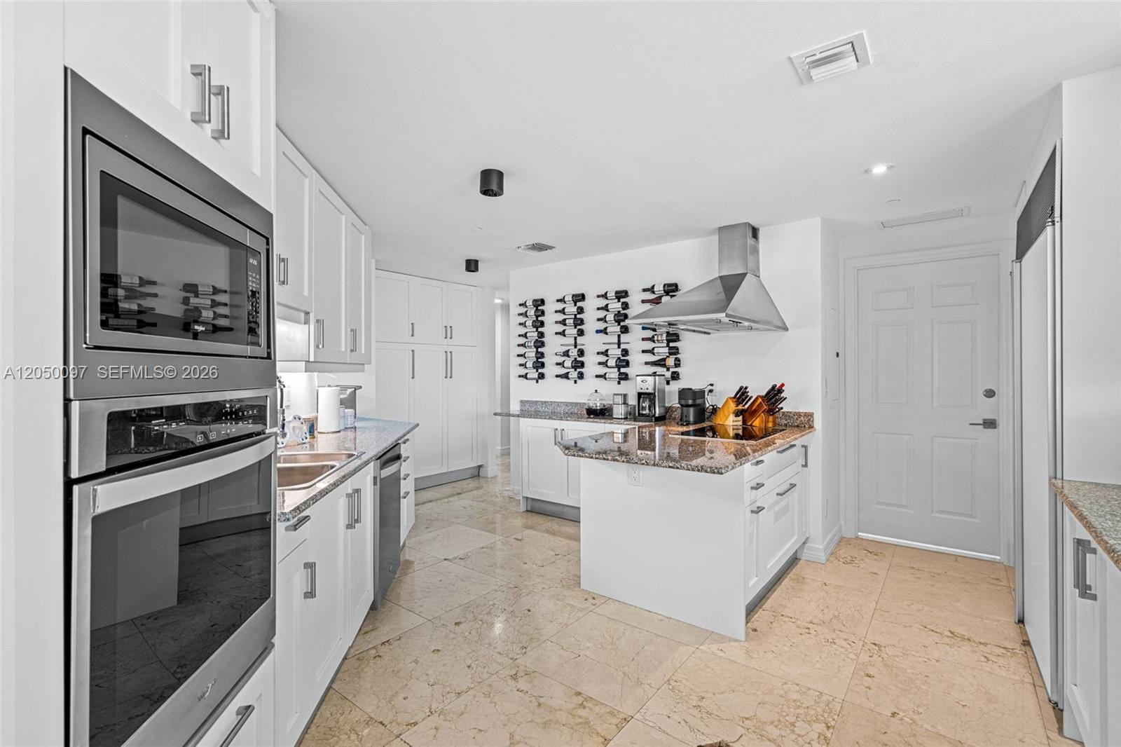 1643 Brickell Avenue 2805, Miami, FL 33129 photo 12