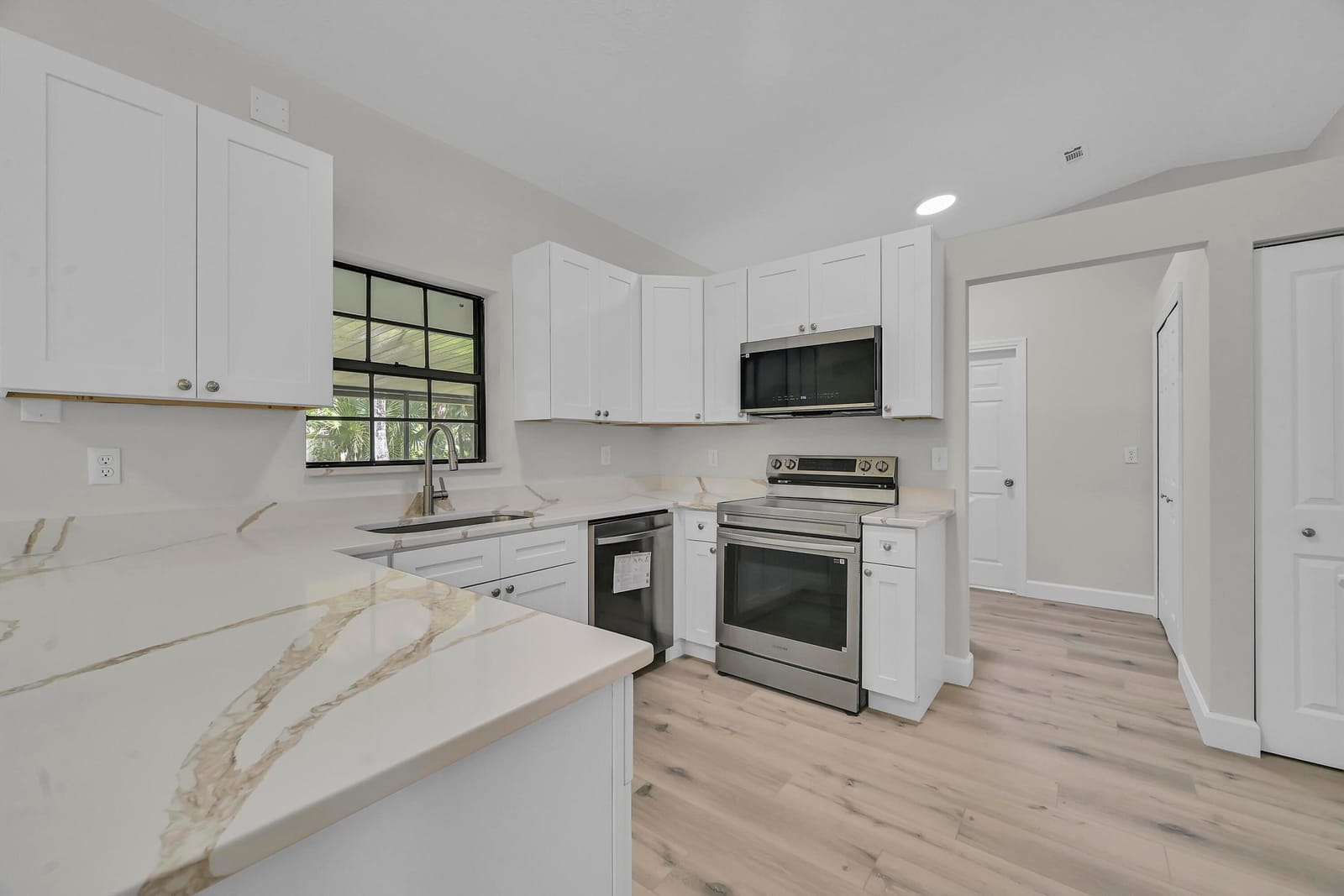 6318 Lenape Street, Fort Pierce, FL 34982 photo 11