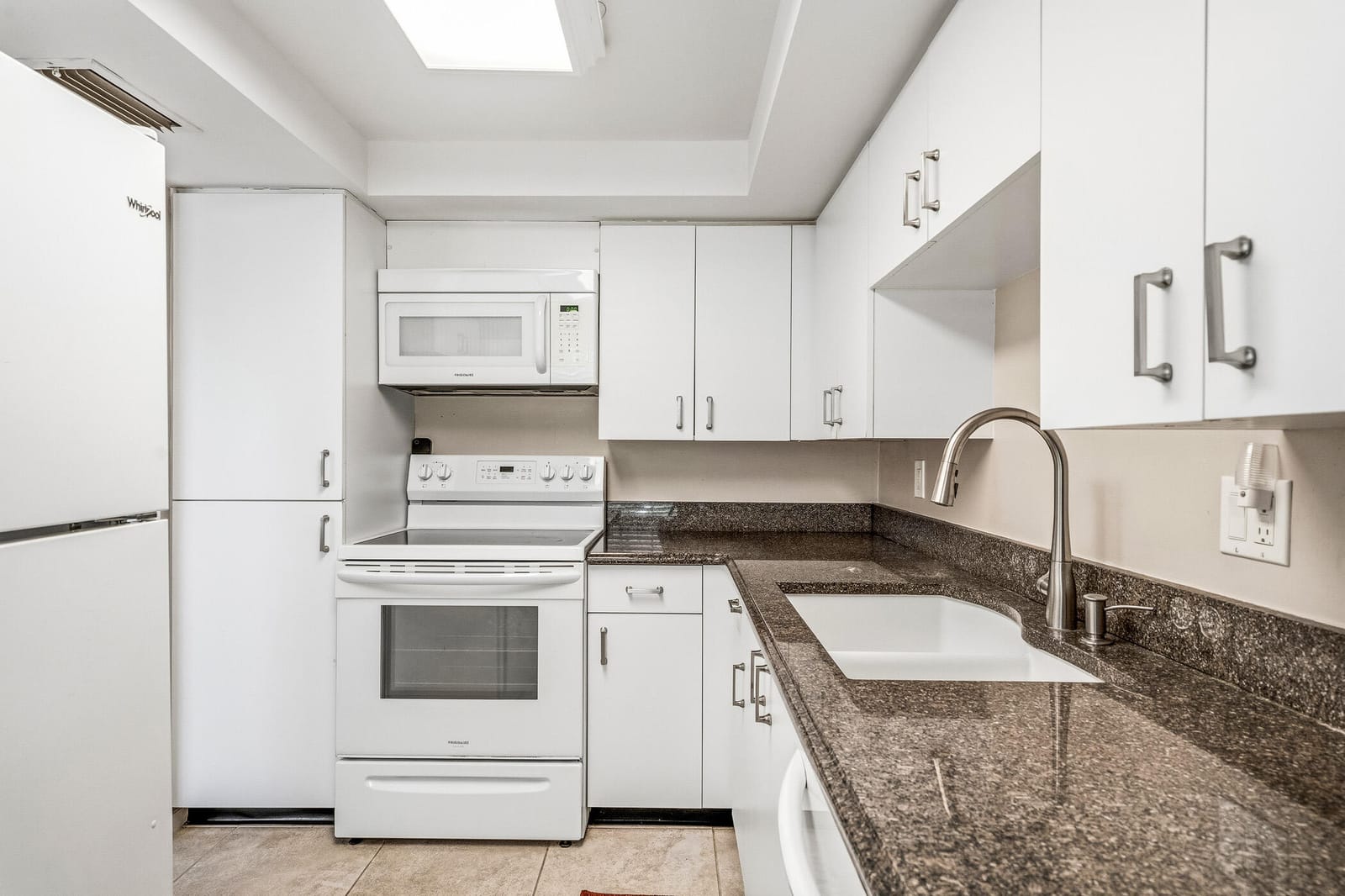 2741 Ocean Drive 31d — photo 12