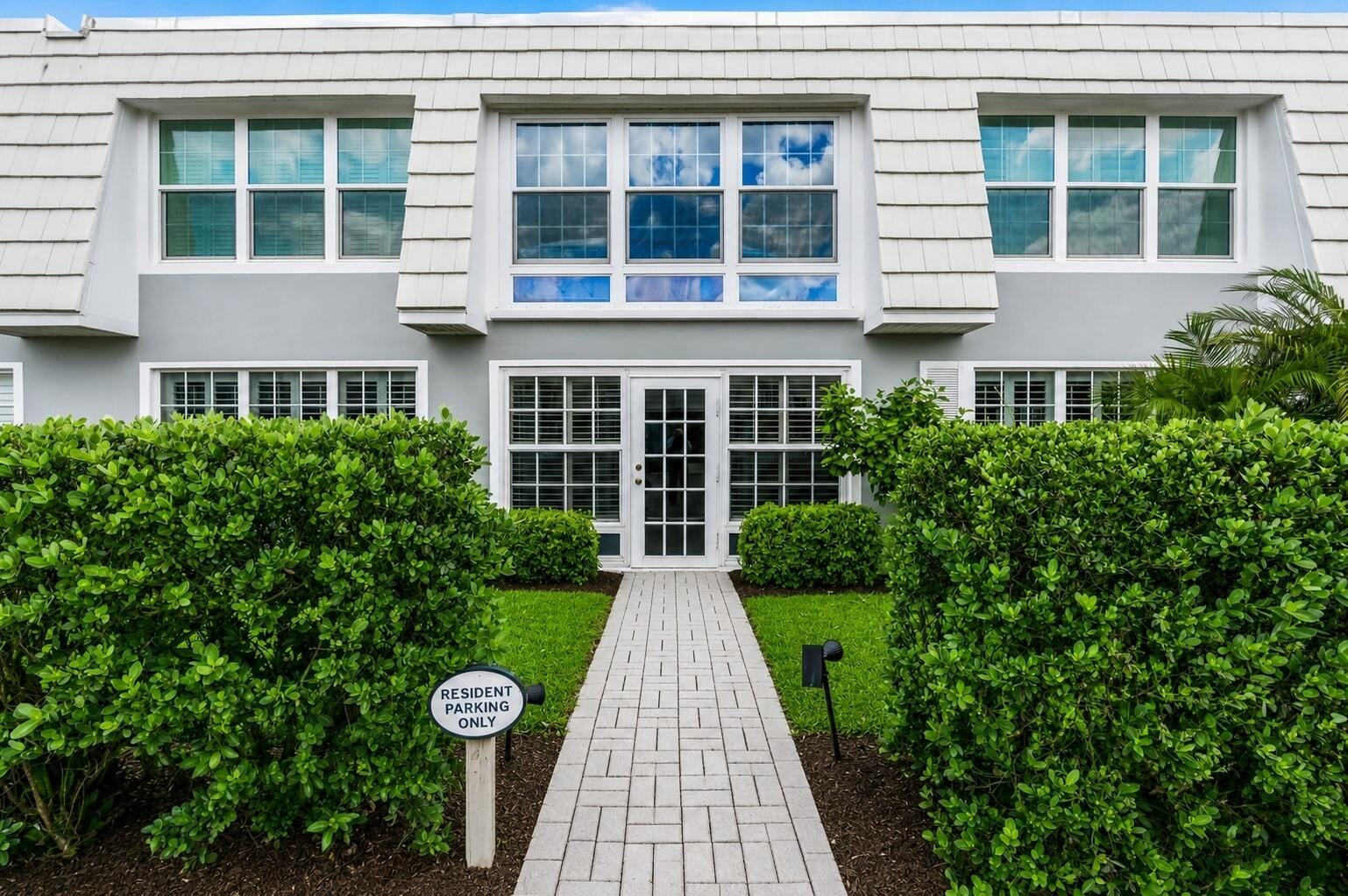 2741 Ocean Drive 31d — photo 3