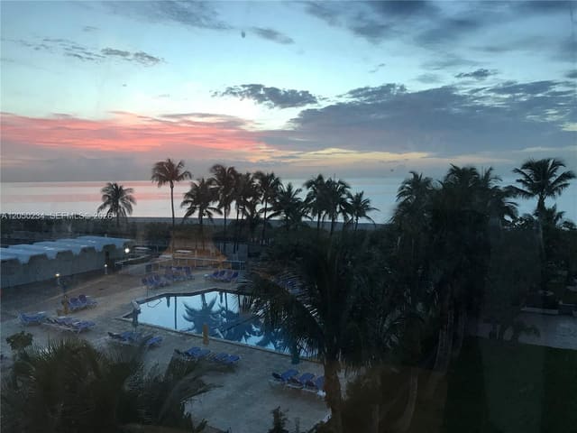 5055 Collins Avenue 4C, Miami Beach, FL 33140