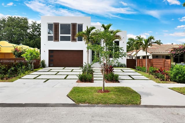 1615 NE 3rd Court, Fort Lauderdale, FL 33301