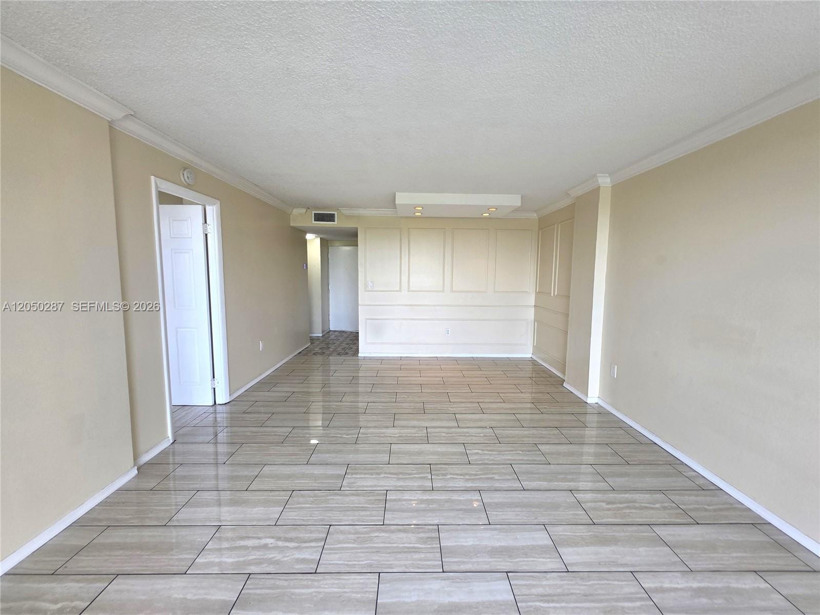 15600 NW 7th Avenue 511, Miami, FL 33169 photo 2