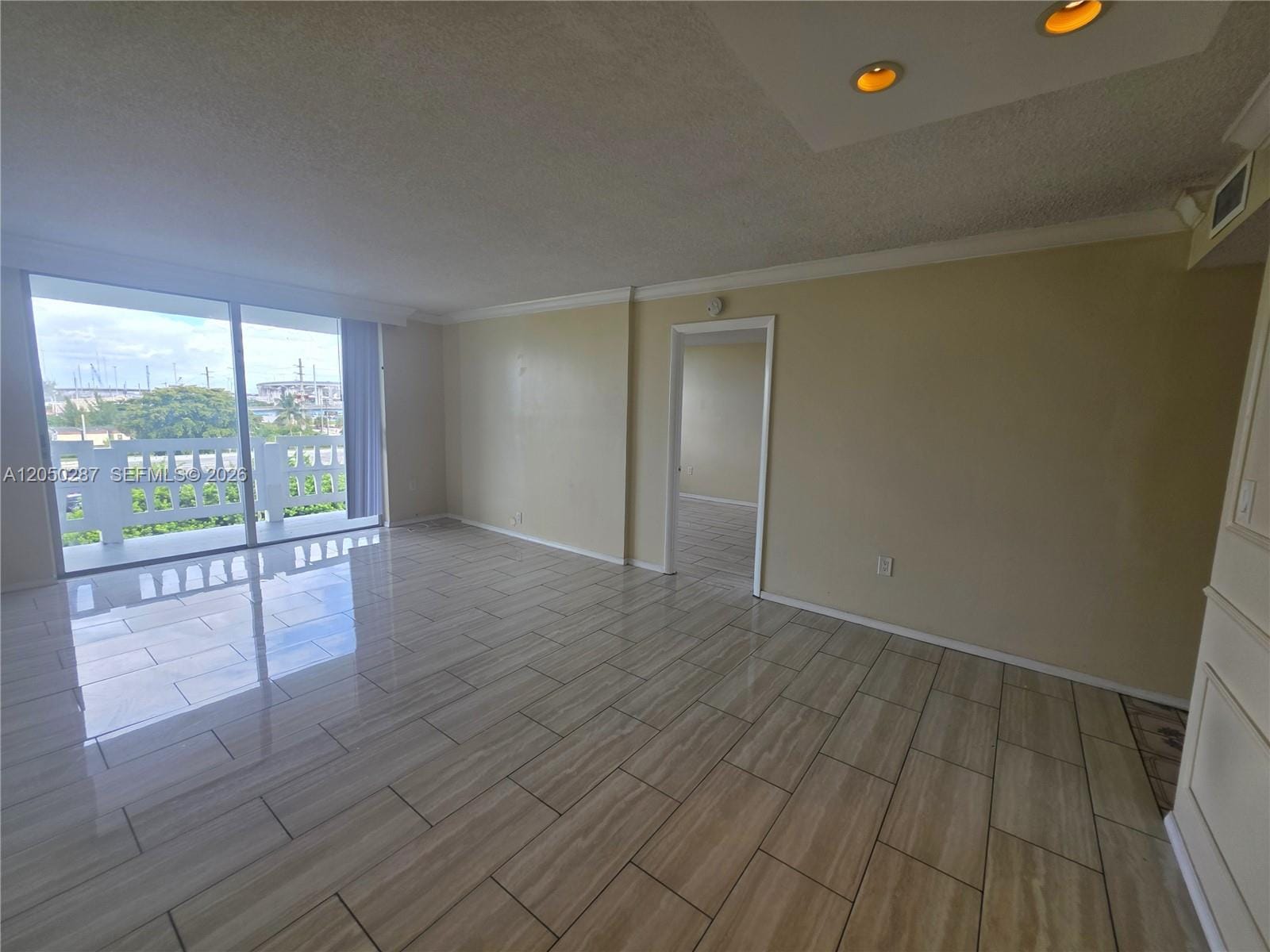 15600 NW 7th Avenue 511, Miami, FL 33169 photo 3