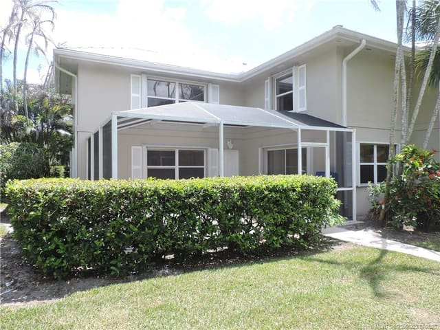 2865 SW Lakemont Place, Palm City, FL 34990