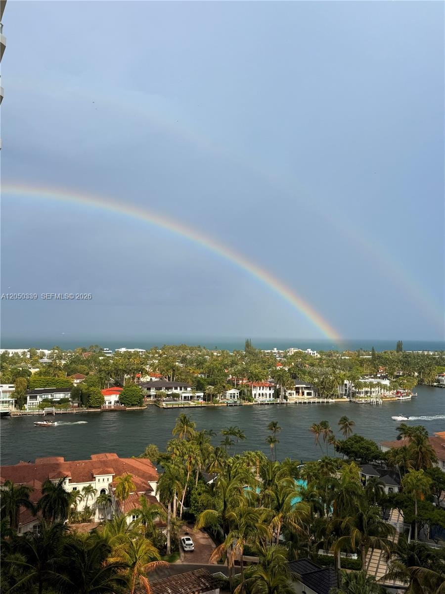 Pending home at 21200 Point Place 1403, Aventura, FL 33180