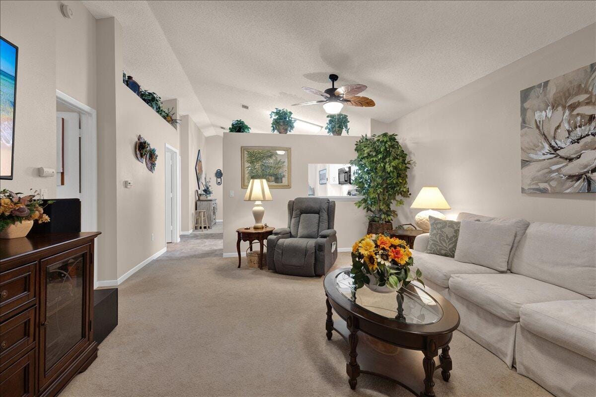1189 NW Lombardy Drive — photo 11