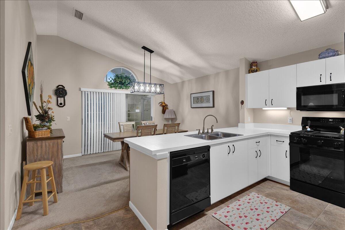 1189 NW Lombardy Drive, Port St. Lucie, FL 34986 photo 14