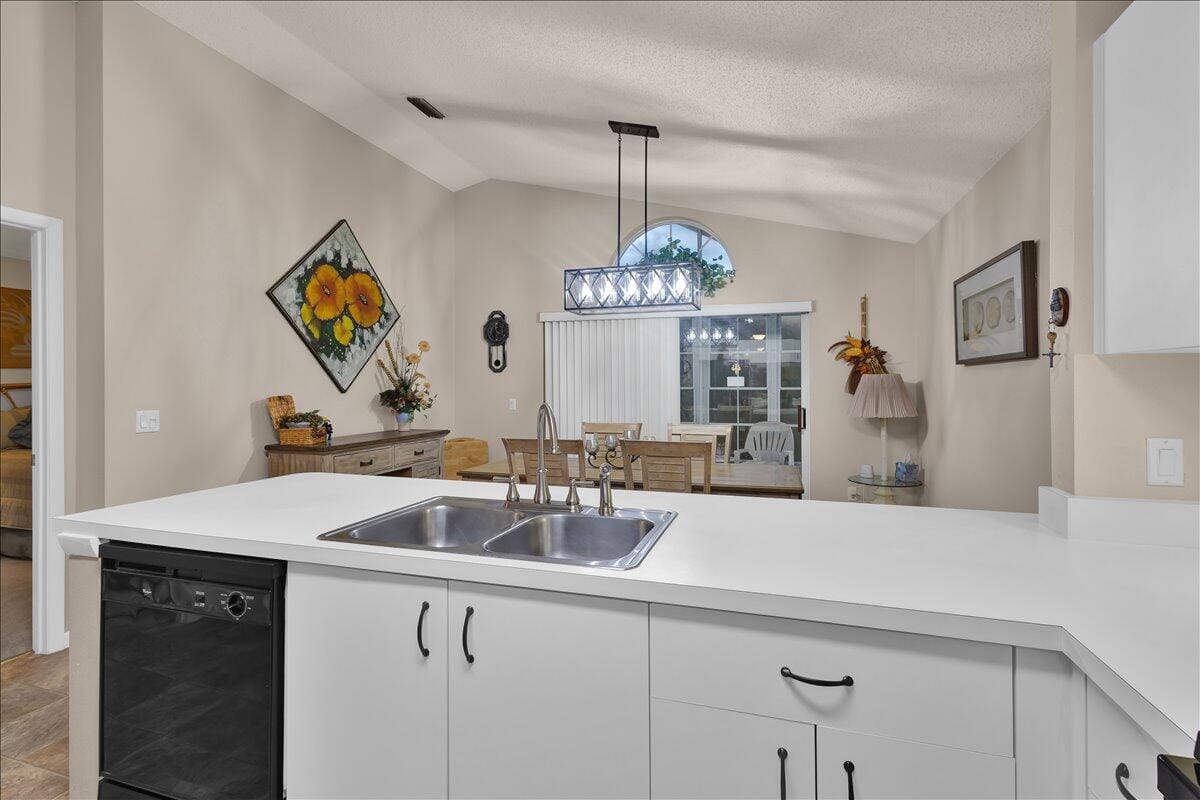 1189 NW Lombardy Drive, Port St. Lucie, FL 34986 photo 18