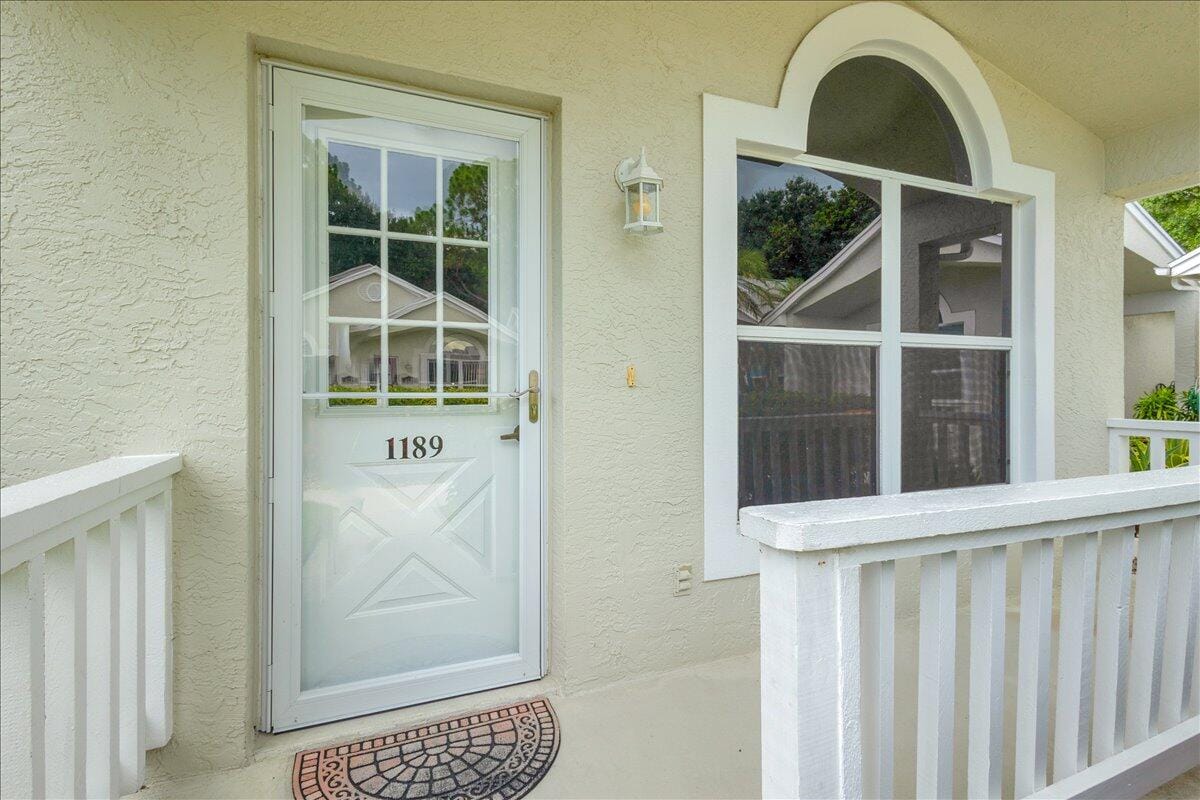 1189 NW Lombardy Drive — photo 6