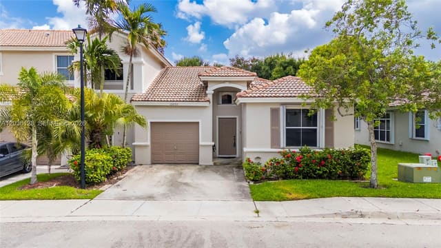 13092 NW 8th Street, Pembroke Pines, FL 33028