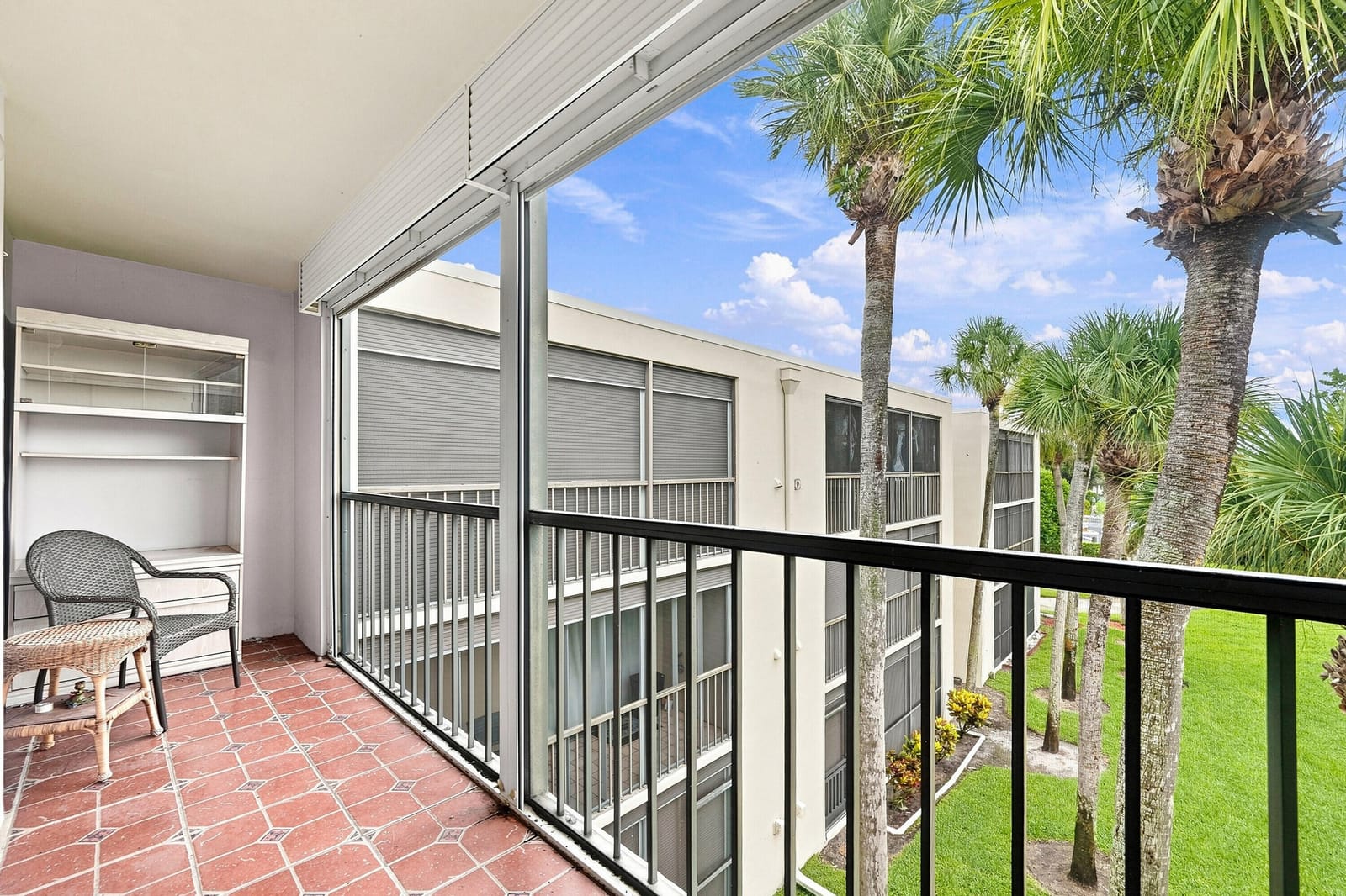5370 Las Verdes Circle 304, Delray Beach, FL 33484 photo 20