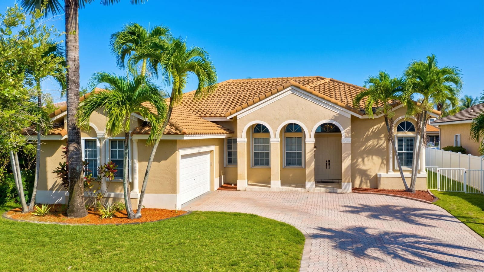 Pending home at 16483 NW 12th Street, Pembroke Pines, FL 33028