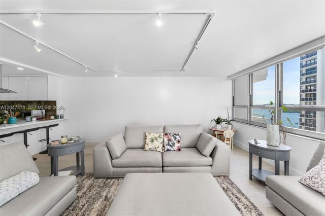 11 Island Avenue 1009, Miami Beach, FL 33139