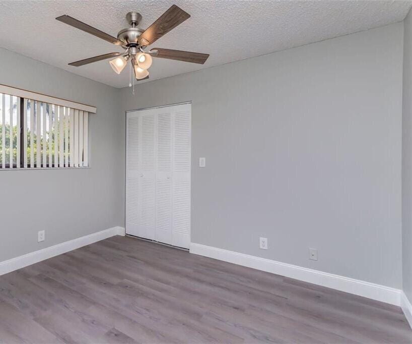 454 Lakeview Drive 1 — photo 3