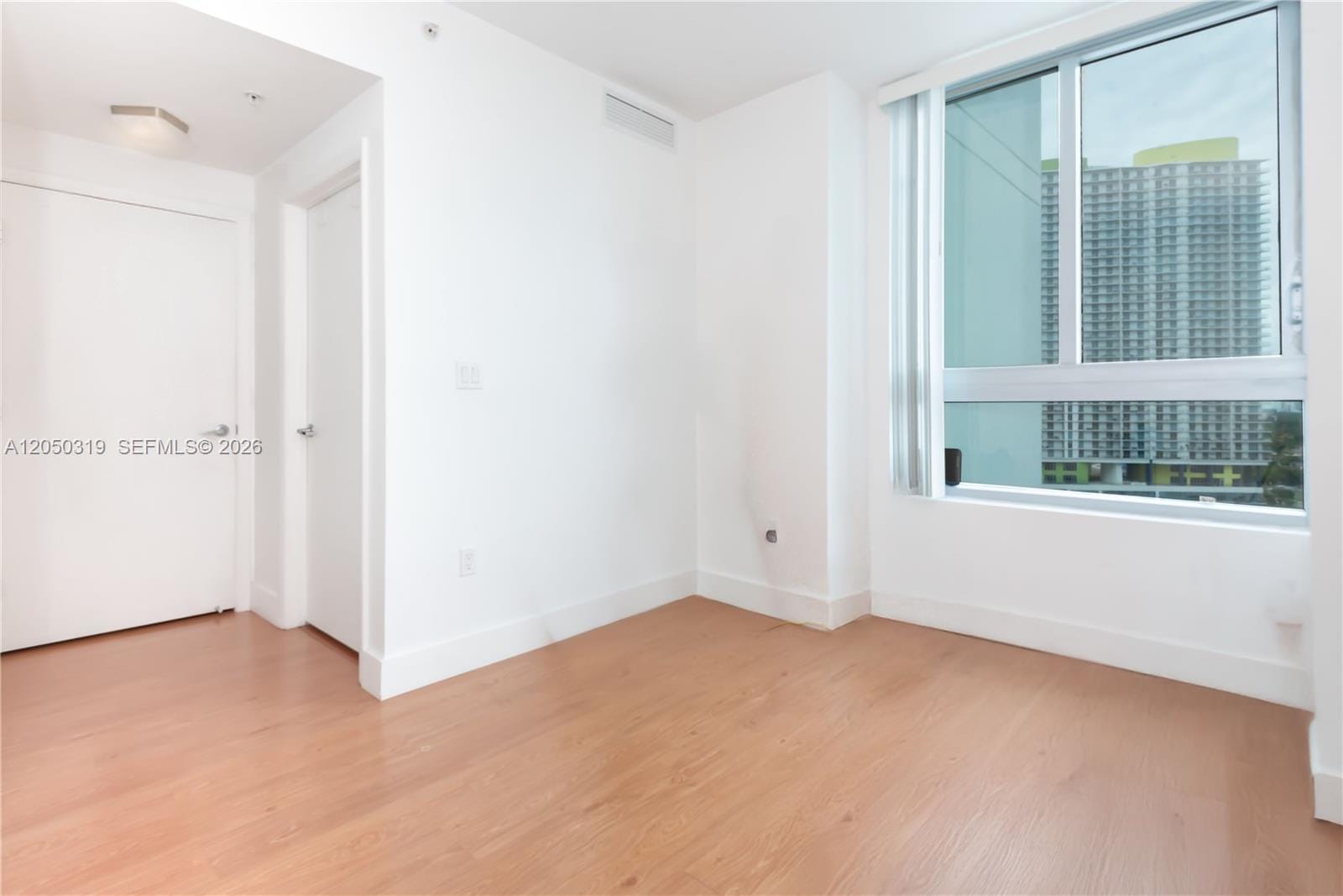90 SW 3rd Street 2113, Miami, FL 33130 photo 14