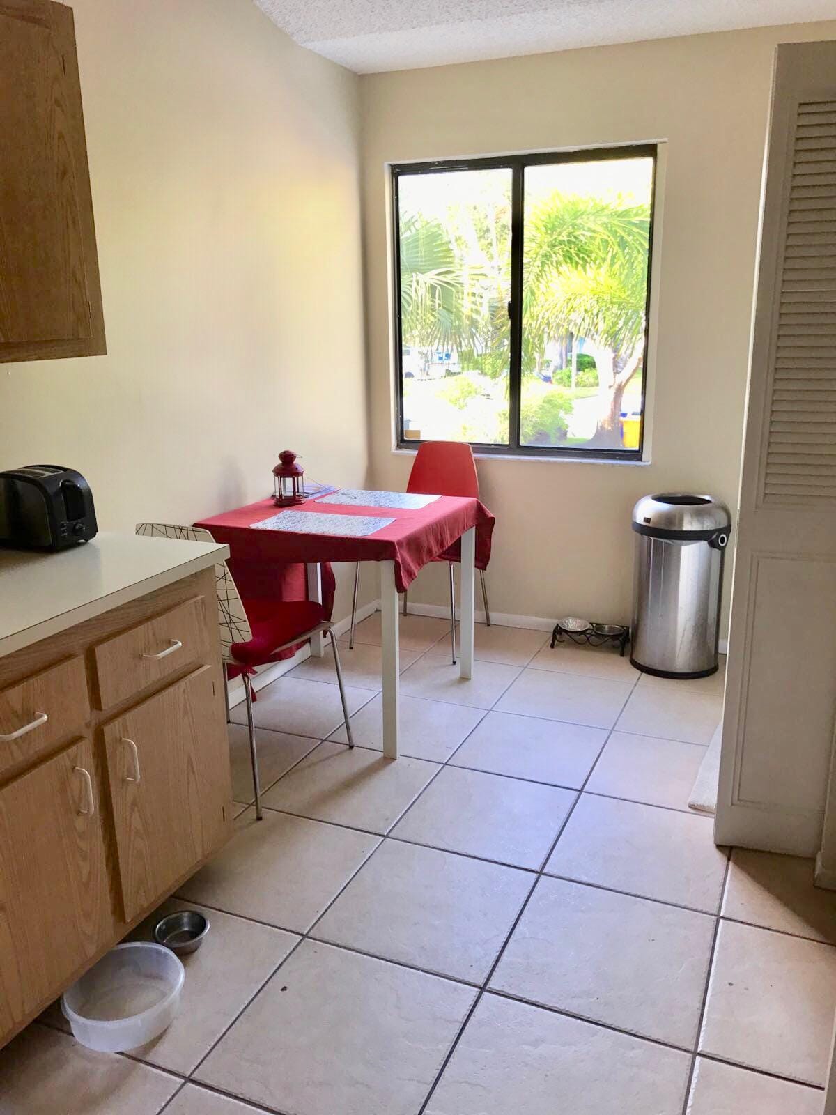 508 Harbour Pointe Way — photo 3