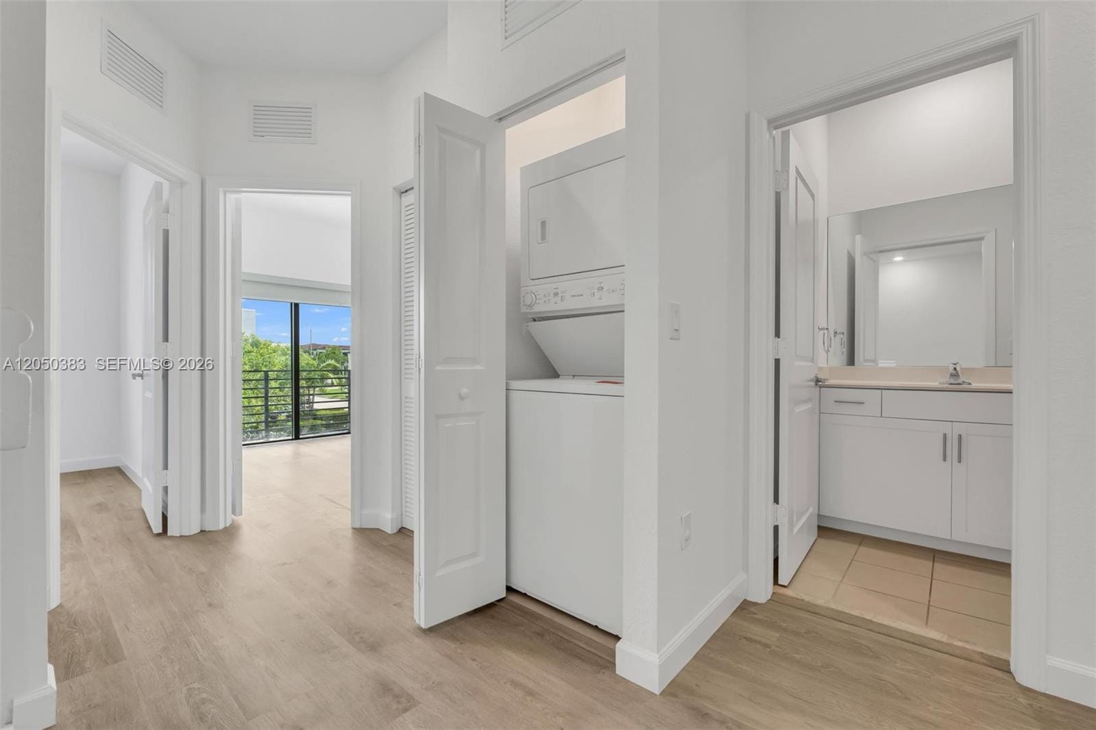 582 NE 207th Street, Miami, FL 33179 photo 11