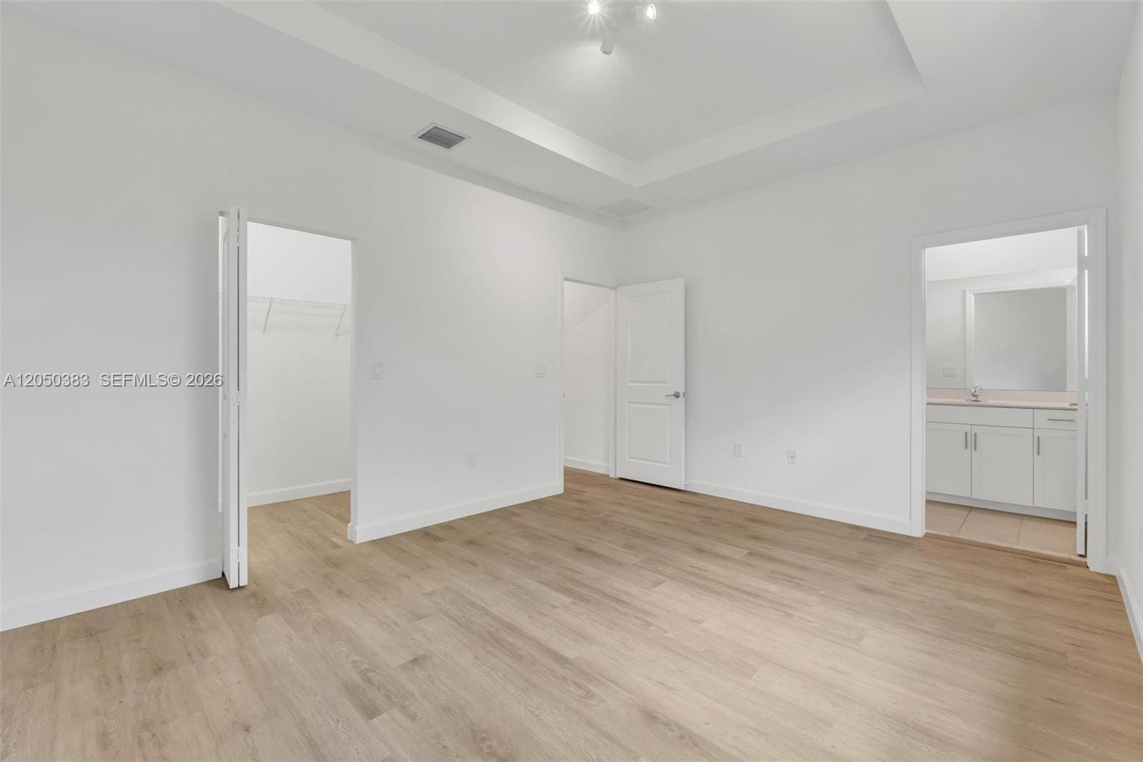 582 NE 207th Street, Miami, FL 33179 photo 14