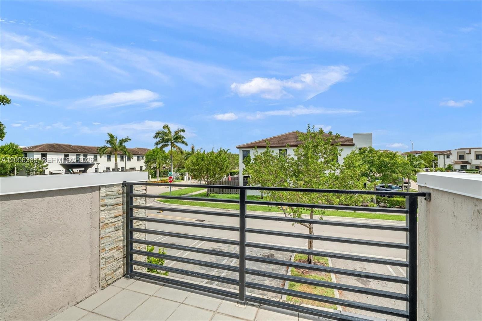582 NE 207th Street, Miami, FL 33179 photo 17