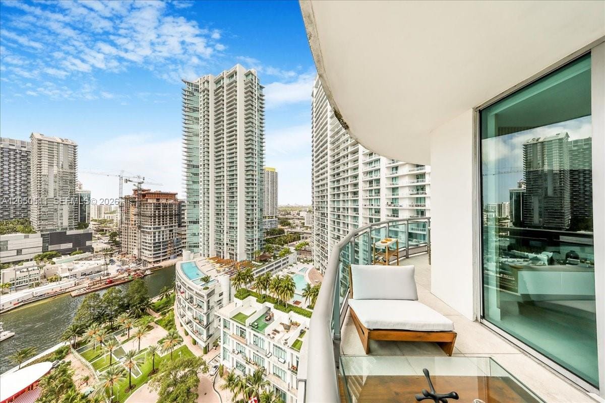 350 S Miami Avenue 2314, Miami, FL 33130 photo 15
