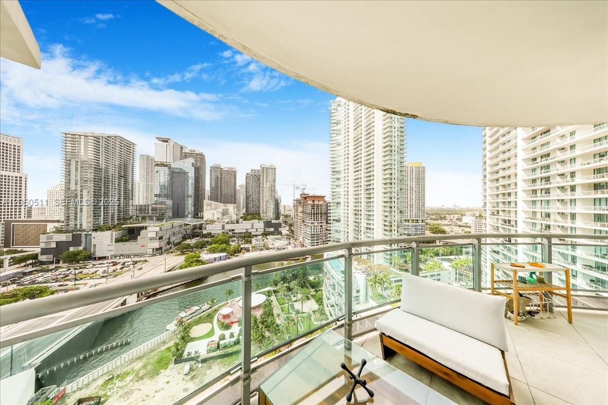 350 S Miami Avenue 2314, Miami, FL 33130 photo 18
