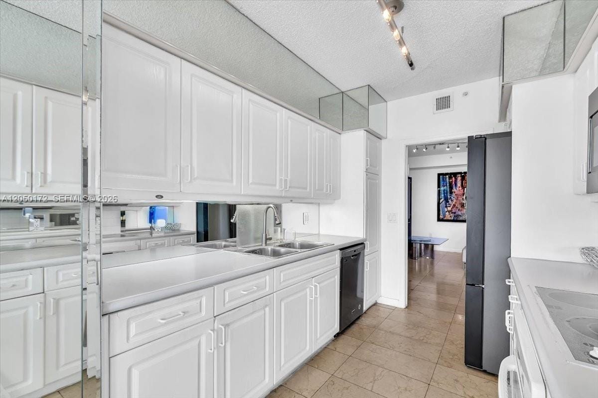 16400 Collins Avenue 342, Sunny Isles Beach, FL 33160 photo 15