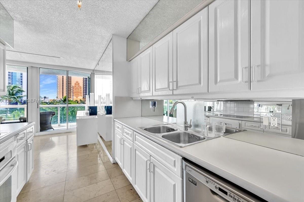 16400 Collins Avenue 342, Sunny Isles Beach, FL 33160 photo 17