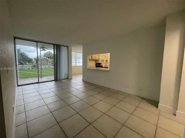9441 Live Oak Place 209, Live Oak Condo Eleven, Davie, FL