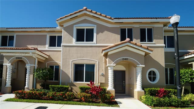 2411 SE 10th Street 2411, Homestead, FL 33035