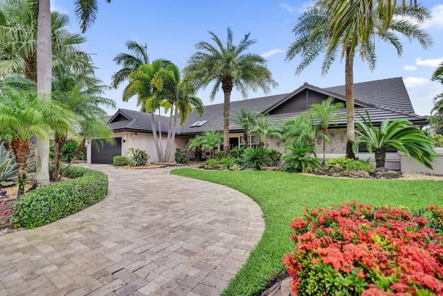 10630 Boca Woods Lane, Boca Woods Country Club, Boca Raton, FL