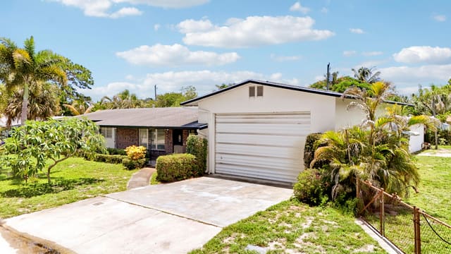 314 3rd Street, sold in Pine Gardens, Jupiter, FL